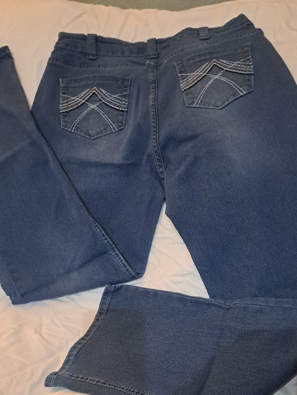 Classic Dark Blue Women's Jeans with Decorative Back Pockets
